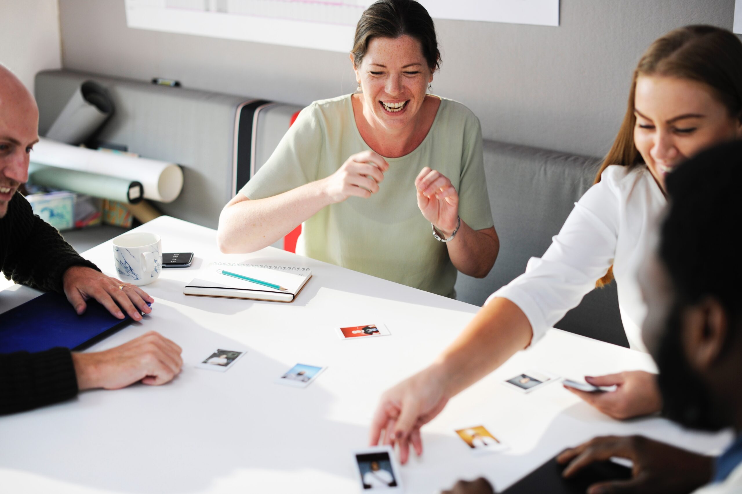 adult-brainstorming-businesswoman-515169-8462878